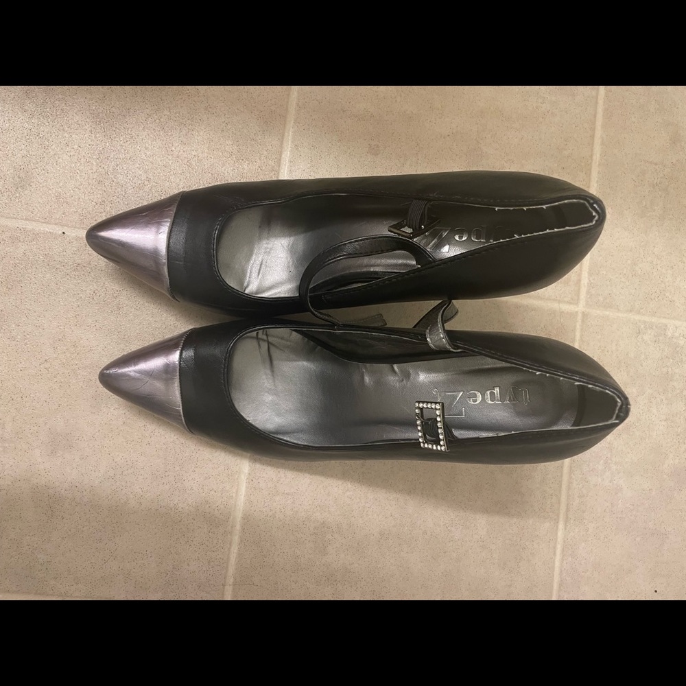 Two Tone Point Toe Pumps